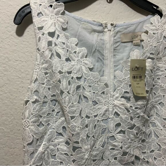 New LOFT White Floral Lace Overlay V-Neck Dress Size 0P $118 - Picture 3 of 8